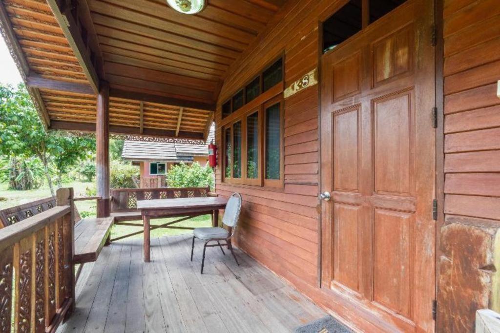 Oyo 1143 Phet Luran Thai Resort Kohchang Ко Чанг Экстерьер фото